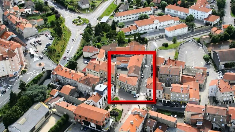 Roche la Moliere vue en hélicoptère